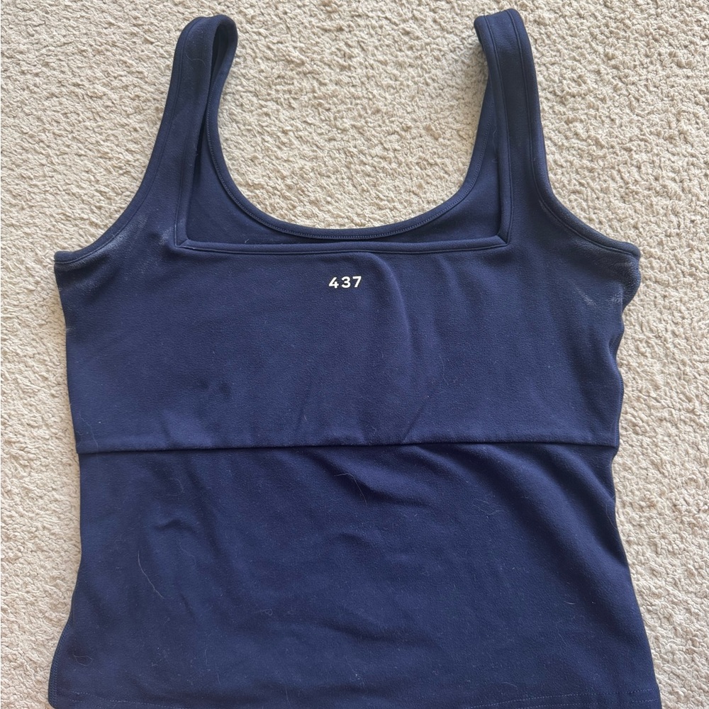 The Square Tank in Navy
437 size L - Picture 2 of 2